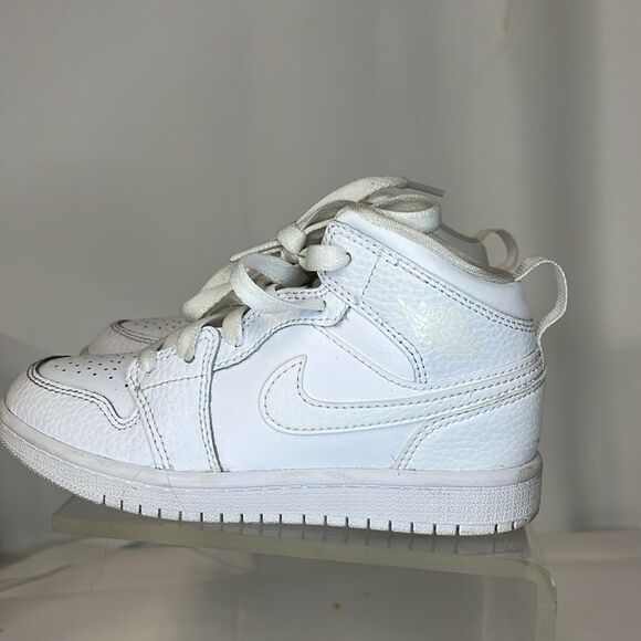 JORDAN 1 MID TRIPLE WHITE YOUTH SNEAKER FTL-01-021 - Picture 4 of 8